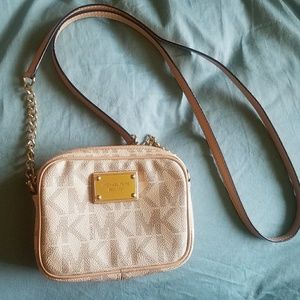 Michael Kors || Vanilla Crossbody